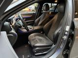Mercedes-Benz E E220d AMG-Line Navi Kamera Burmester LED - Mercedes-Benz 220: 220d
