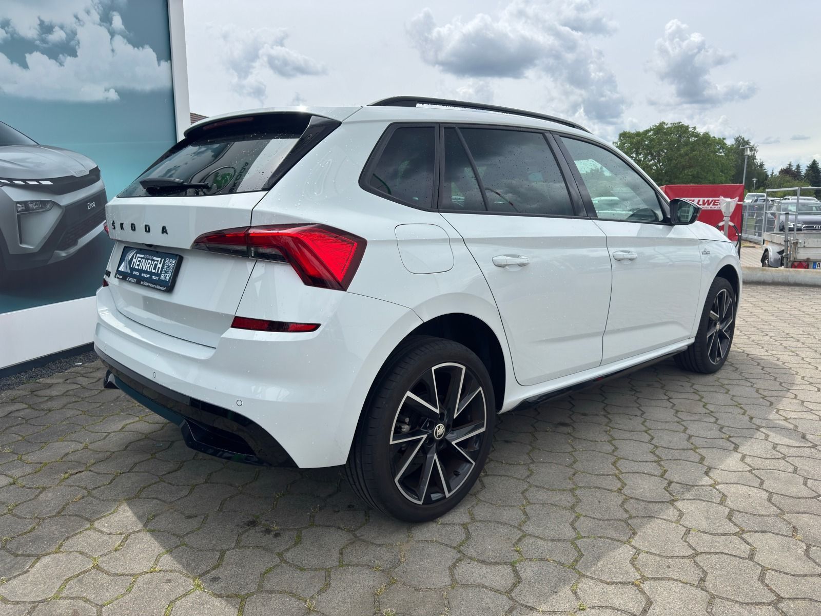 Fahrzeugabbildung SKODA Kamiq 1.5 TSI Monte Carlo*AHK*RFK*ACC*eHeck
