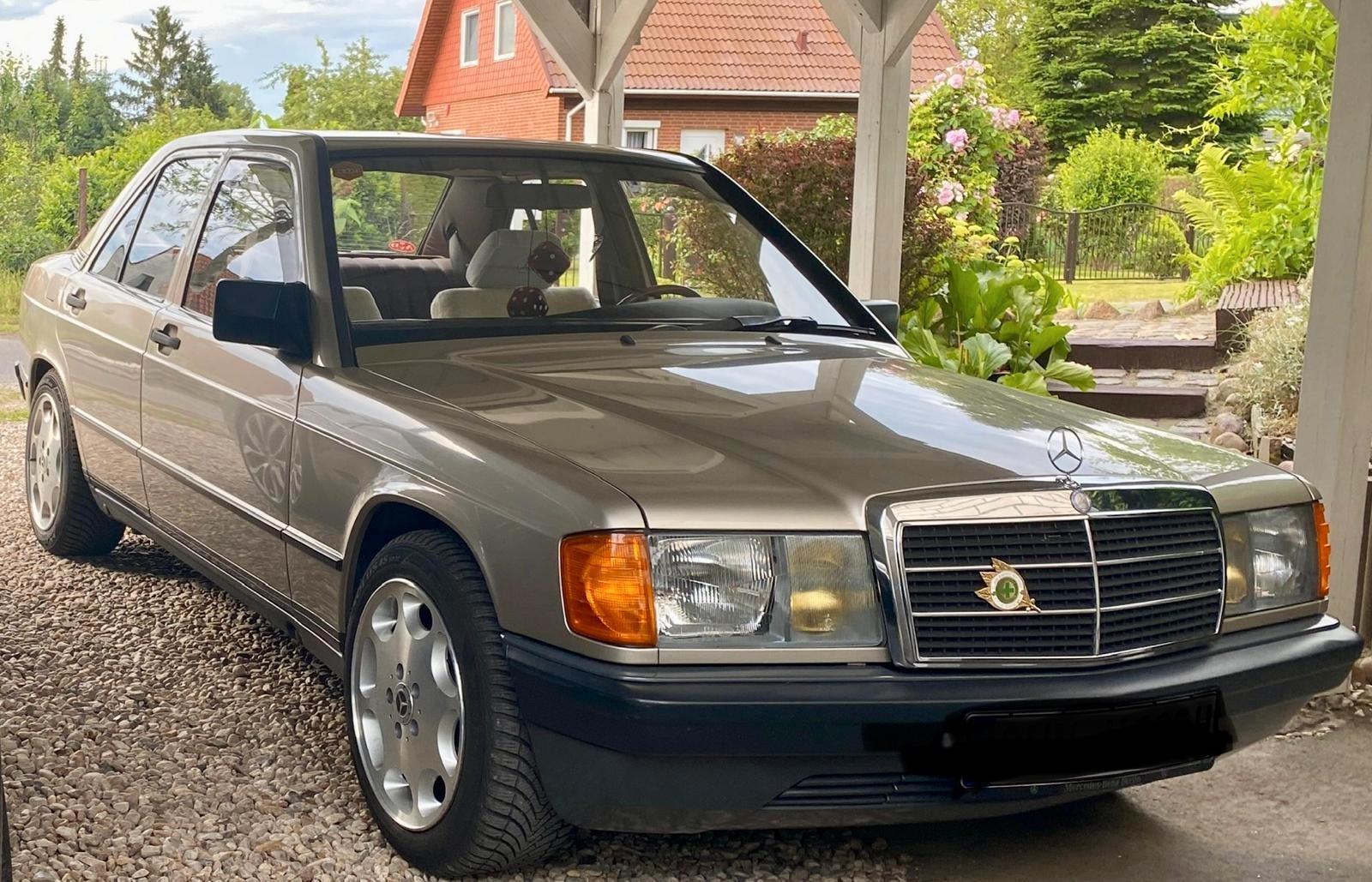 Mercedes-Benz 190
