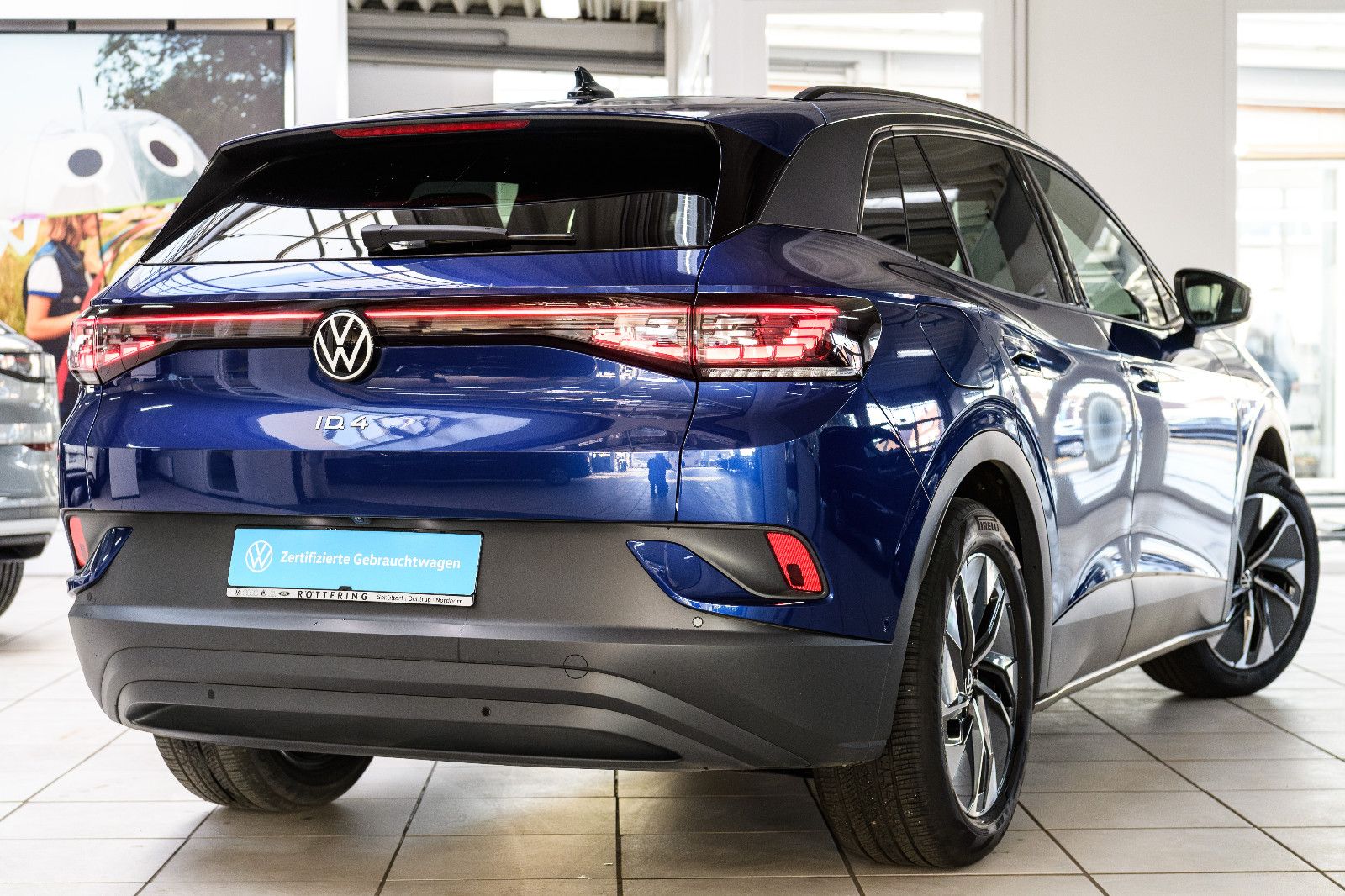 Fahrzeugabbildung Volkswagen ID.4 Pro IQ-LED+360°KAM+EASY-OPEN+NAV+ACC+WÄRMEP