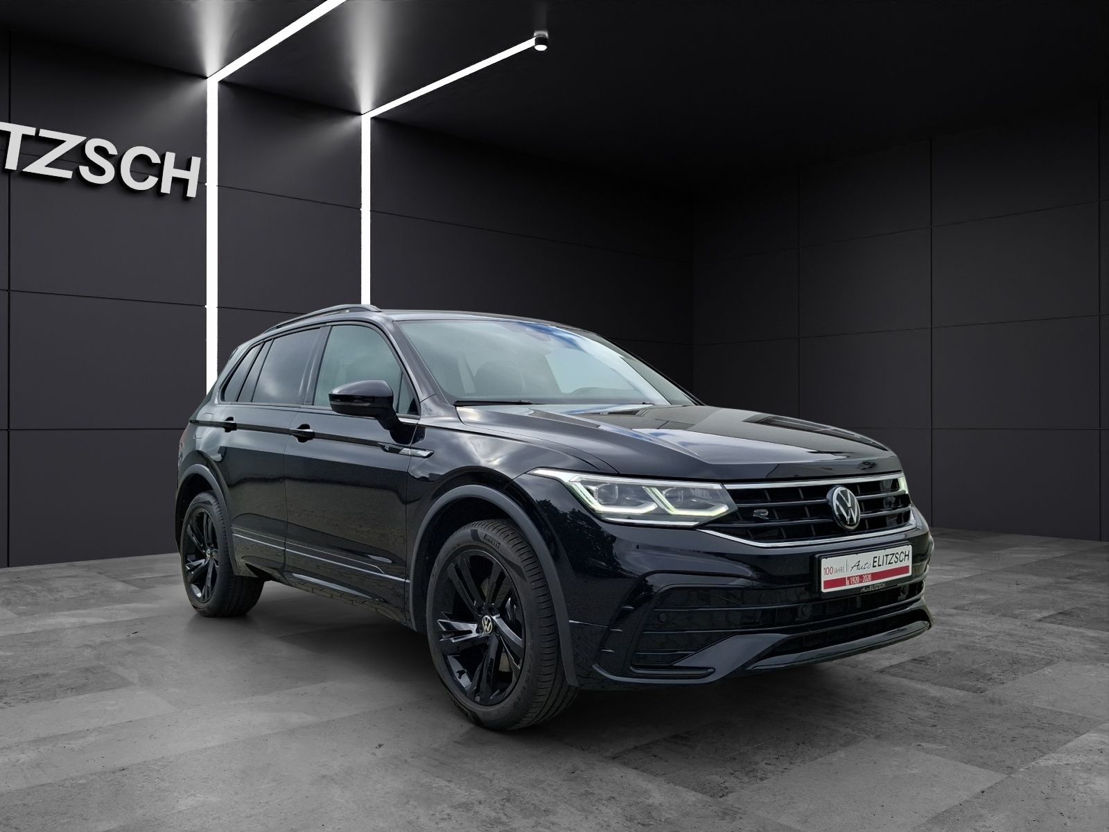 Fahrzeugabbildung Volkswagen Tiguan TDI R-Line DSG 4M Matrix AHK Navi AID ACC