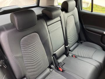 Mercedes GLB 180 - 8