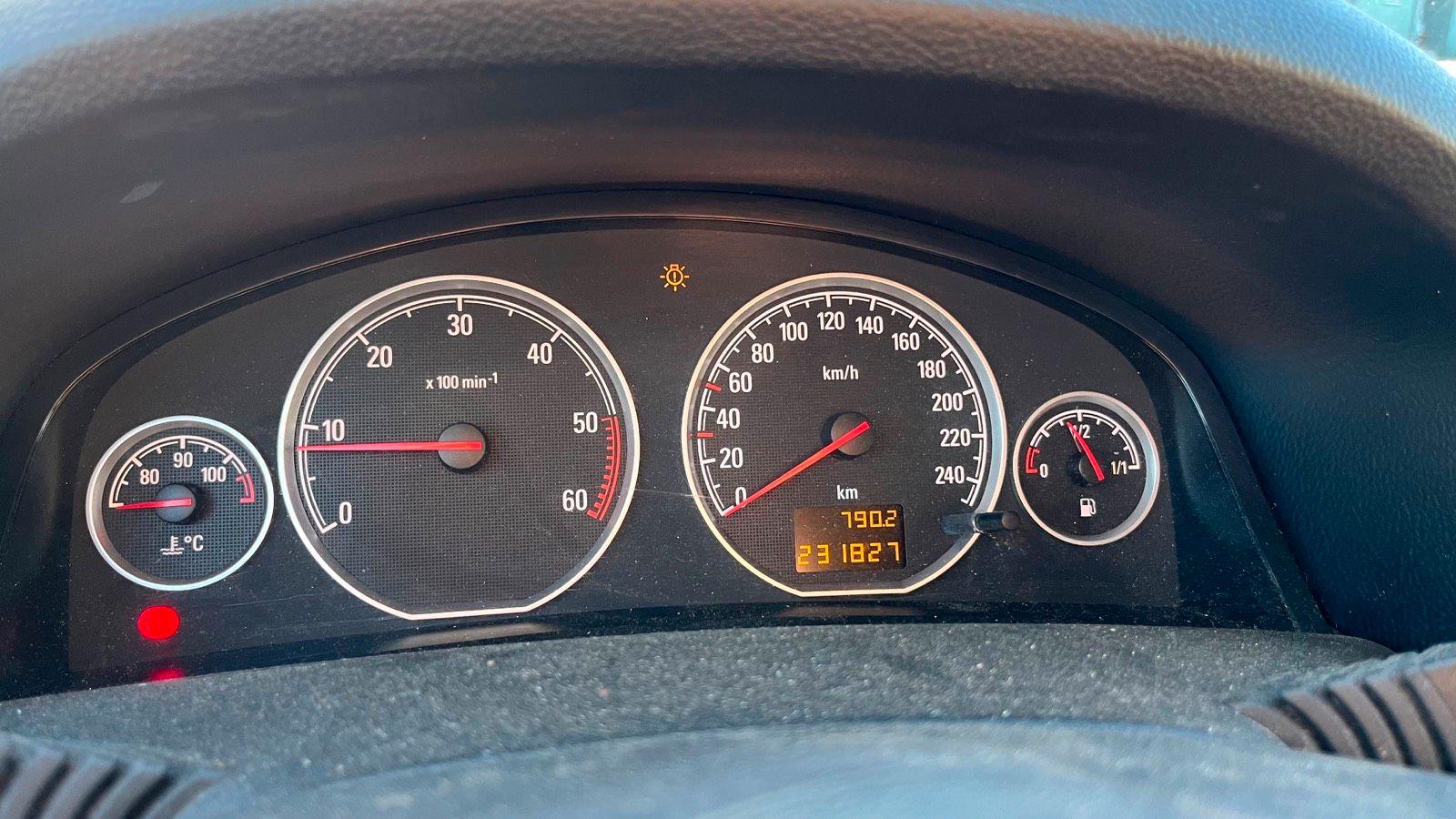 Opel Vectra 2006 — photo 8