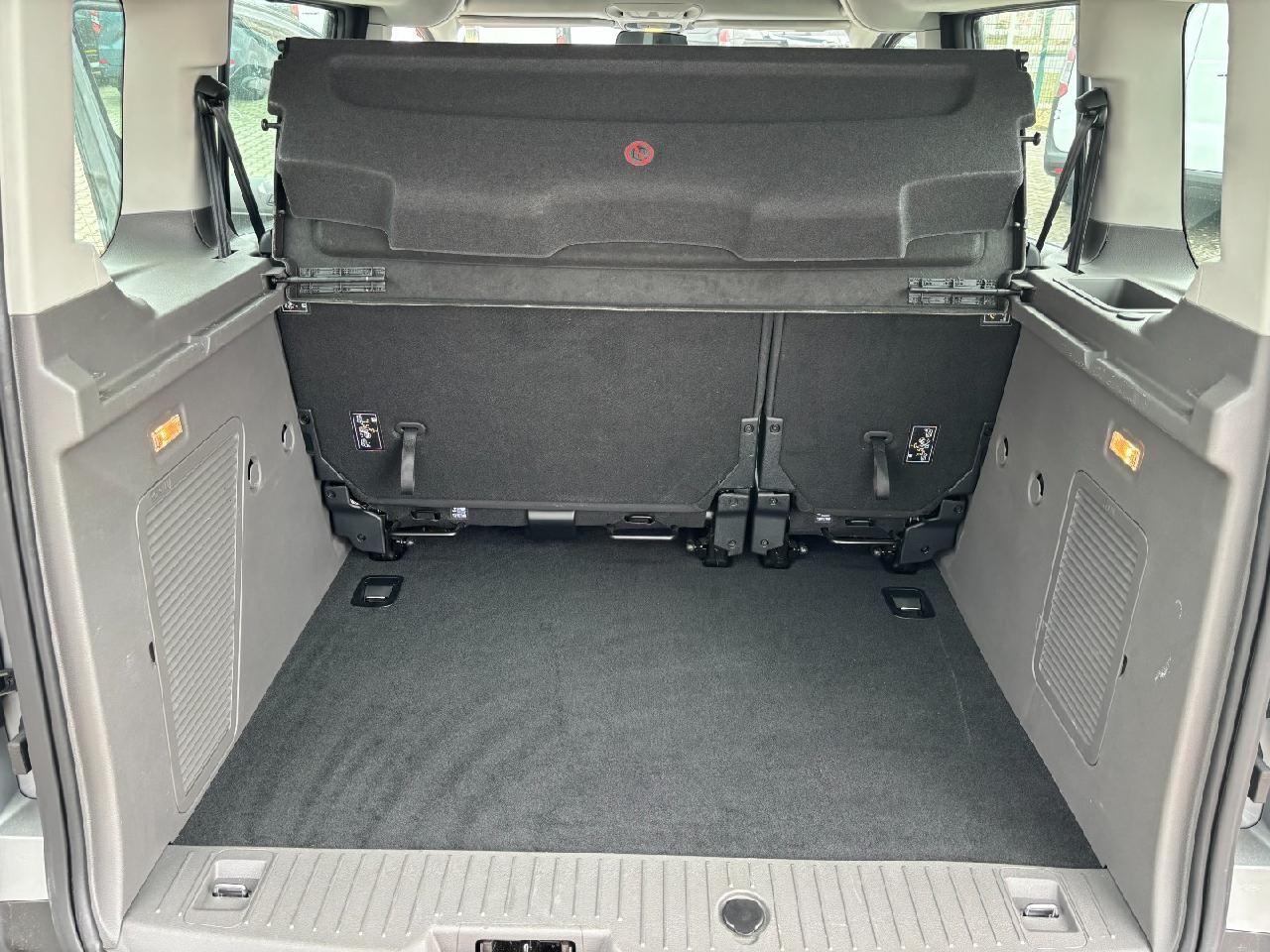 Fahrzeugabbildung Ford Tourneo Connect Kfz-St: 274€, 8566 BUT00172