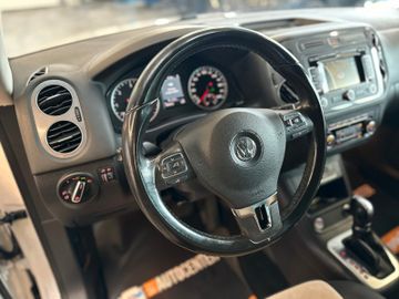 Volkswagen Tiguan Sport & Style 4Motion *2. Hand*Klima*Navi