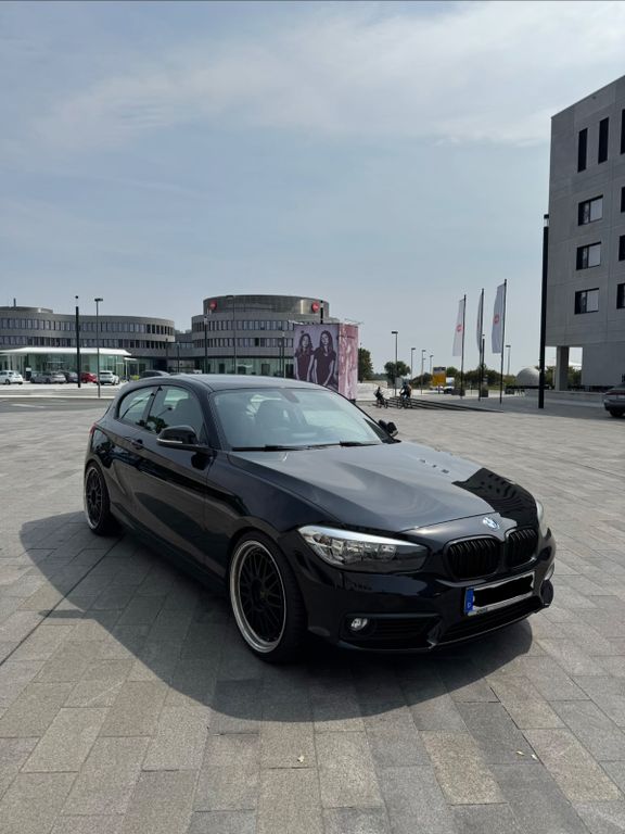 Image of BMW 120