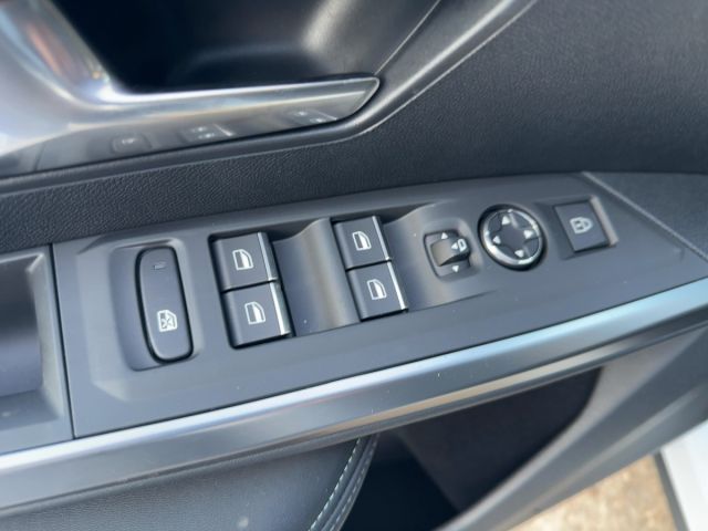 Foto Nummer 13: PEUGEOT 5008