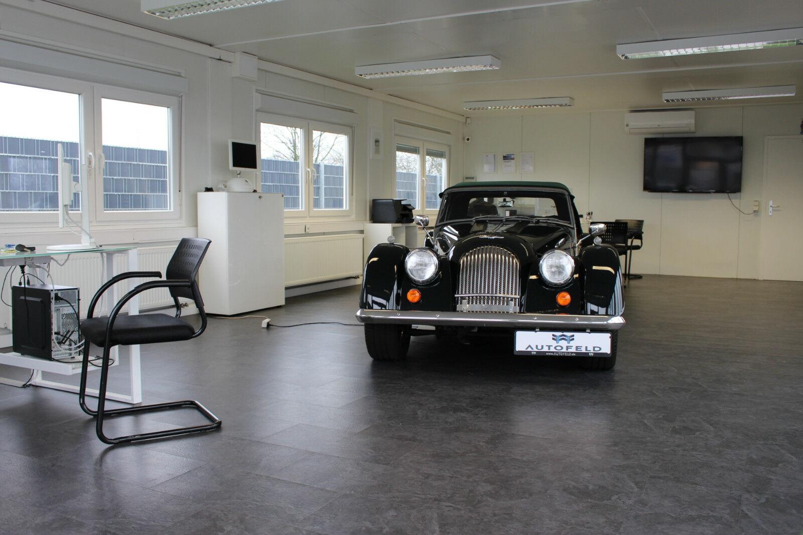 showroom-image-top