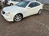Mercedes-Benz C 230 Kompressor Coupe Autom... - Mercedes-Benz C 230: Coupe