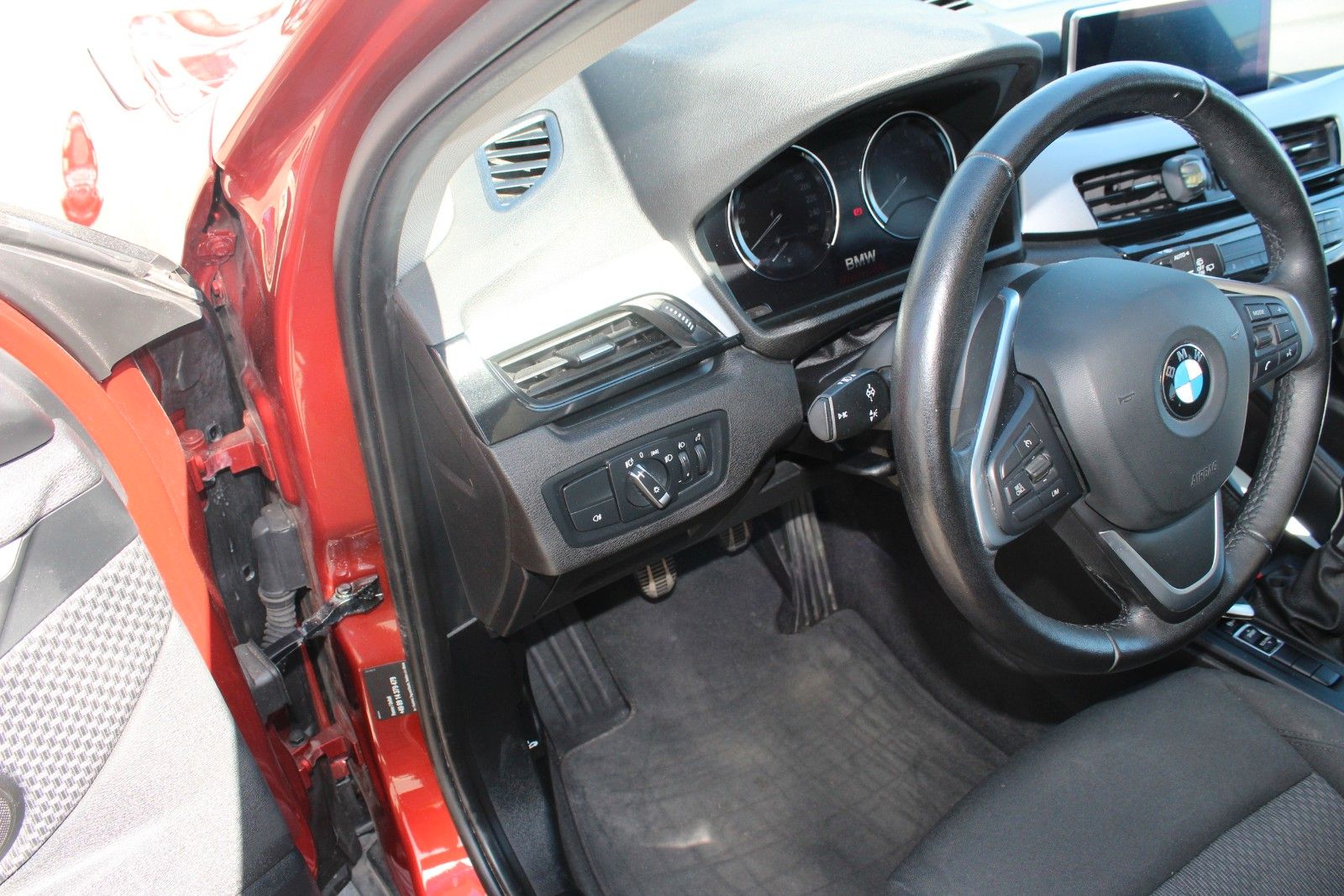 BMW X1 sDrive 18 i Advantage foto 8