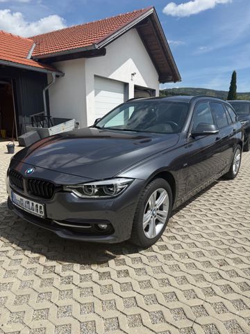BMW 320d xDrive Touring Sport Line Automatic Spo...