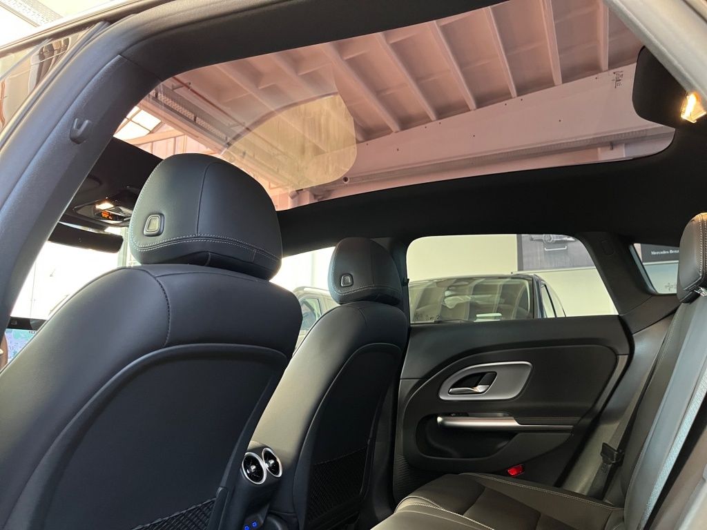 Fahrzeugabbildung Mercedes-Benz CLA 200 Shooting Brake ++Pano++Night+LED+Winter+