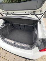BMW M135i xDrive LIVE-COCKPIT + HUD + H&K + LEDER - BMW M135 aus 2020