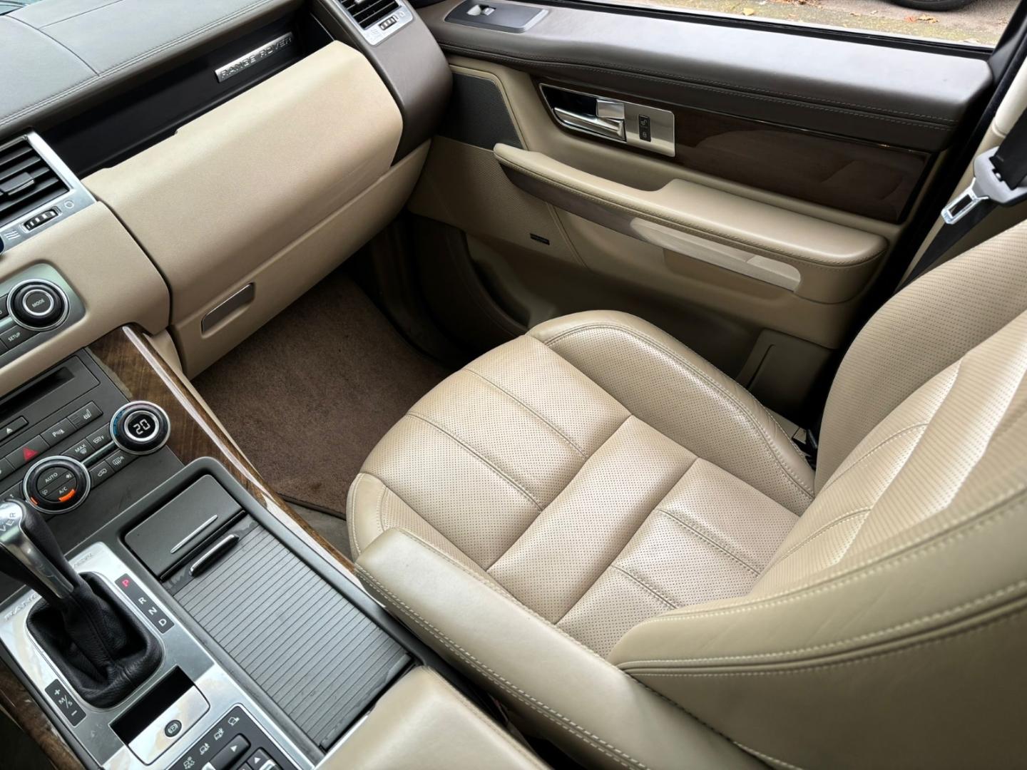 Land Rover Range Rover Sport L320 5.0 V8 HSE Luxury