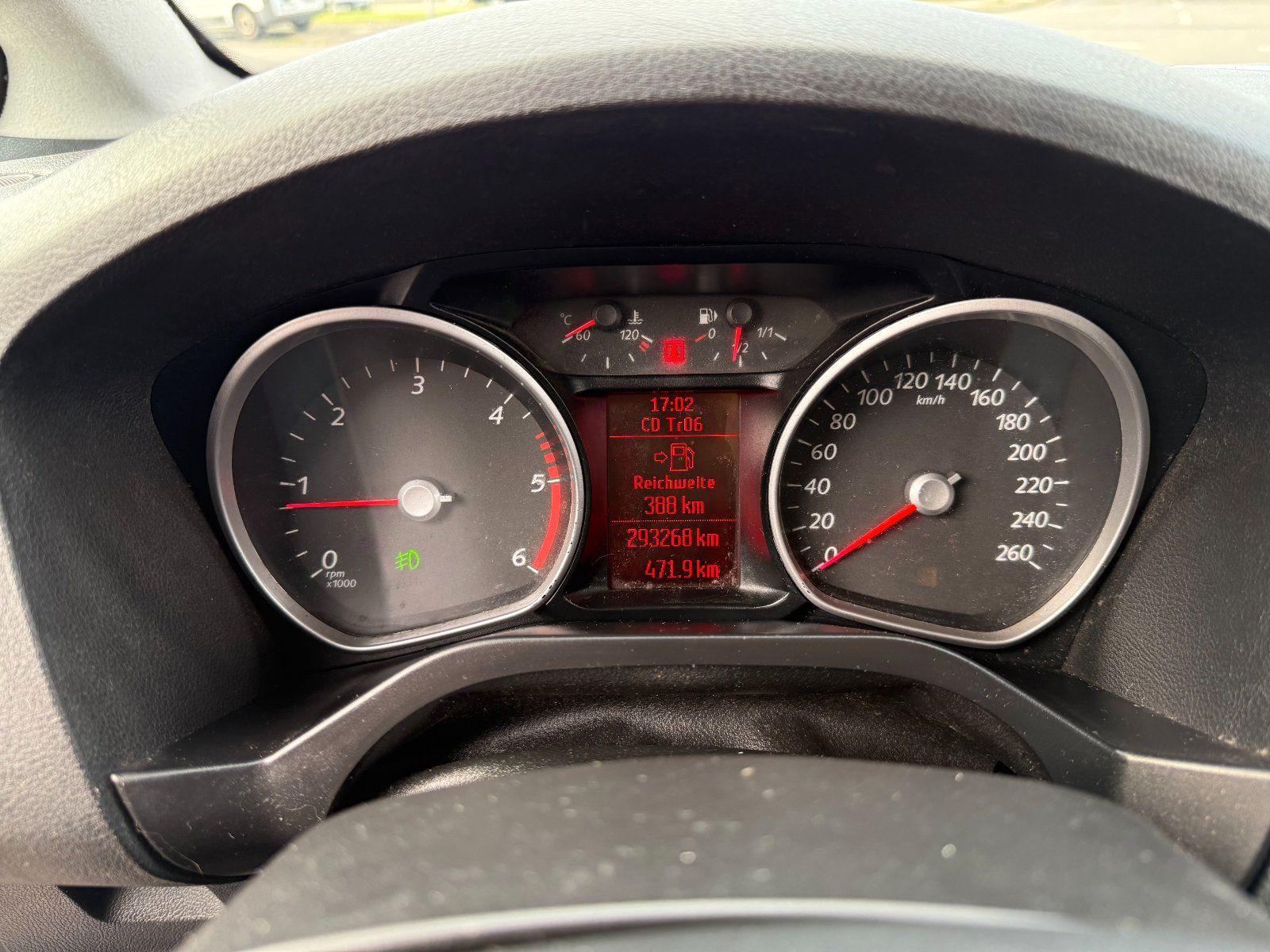 Ford Galaxy 2012 — photo 15