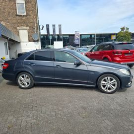 Mercedes E 200 - 5