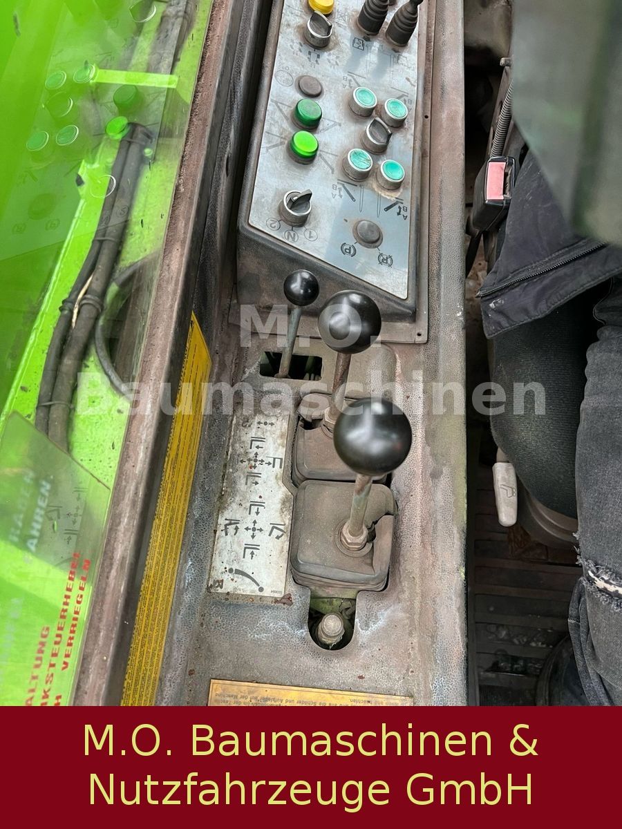 Fahrzeugabbildung Merlo Roto 30.16 EV / Palettengabel / SW /