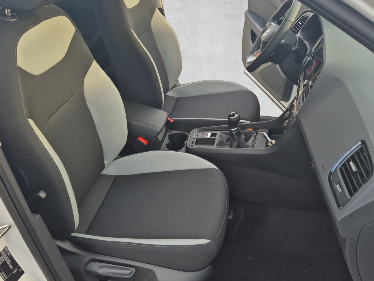 Fahrzeugabbildung SEAT Ateca Reference Edition Tempomat