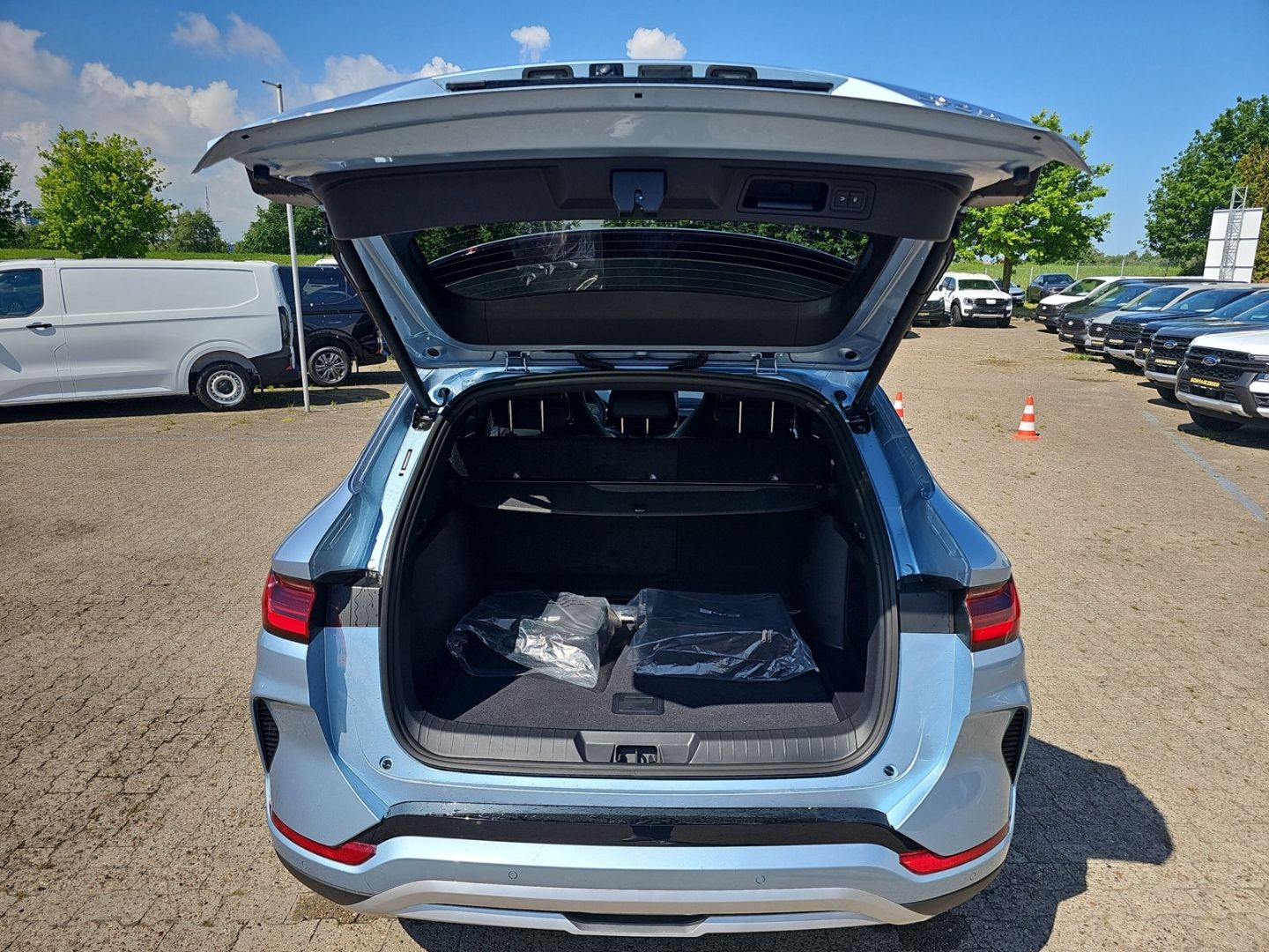 BYD SEAL U