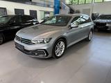 Volkswagen Passat GTE 1.4 TSI DSG AID/MATRIX/STHZ/KAM/AHK - mit Hybrid-Antrieb: Silber, Panorama-Dach