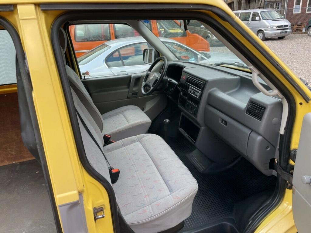 Volkswagen T4 Caravelle