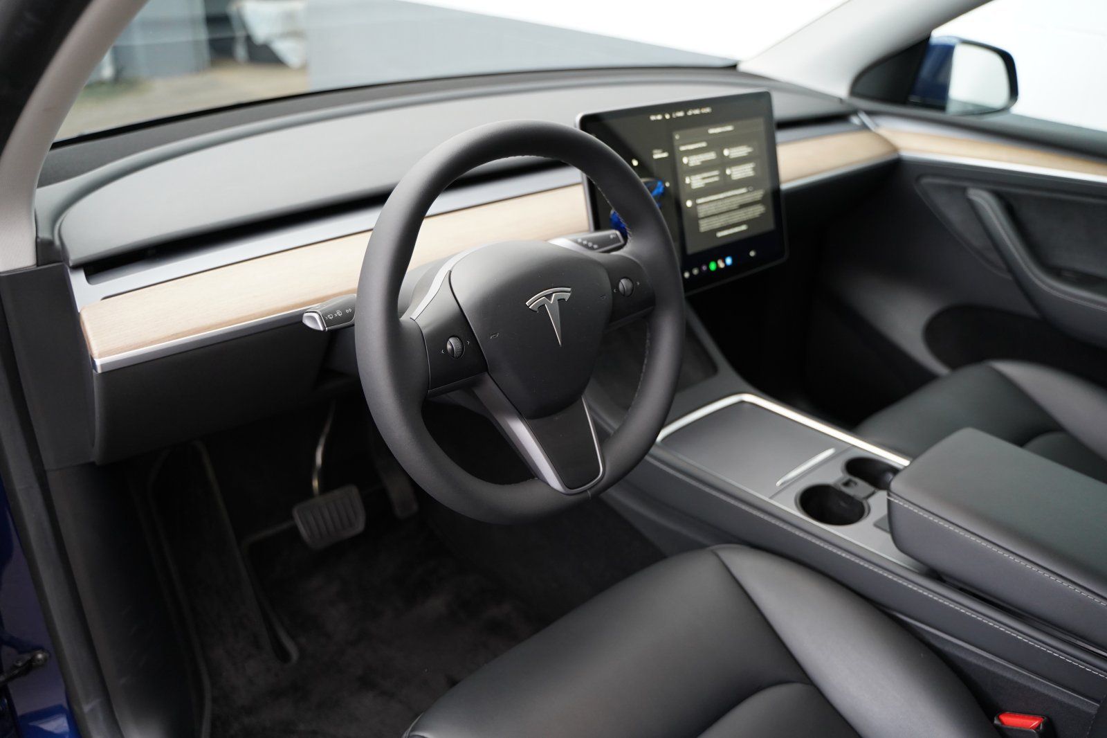 Tesla Model Y Long Range AWD 1.Hand foto 11