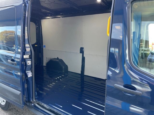 Fahrzeugabbildung Ford Transit 2.0 TDCi L3 Trend, AHK, Klima, DAB, Temp