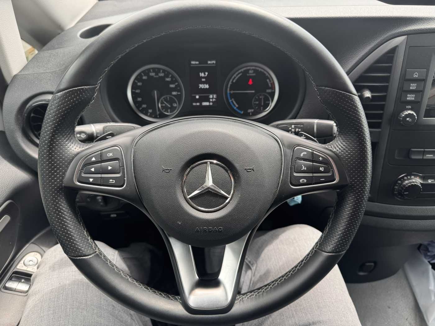 Fahrzeugabbildung Mercedes-Benz eVito 112 Klima Kamera Navi SHZ Tempomat