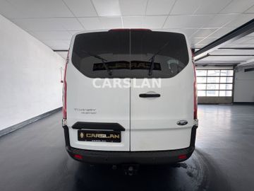 Ford Tourneo Custom - 11