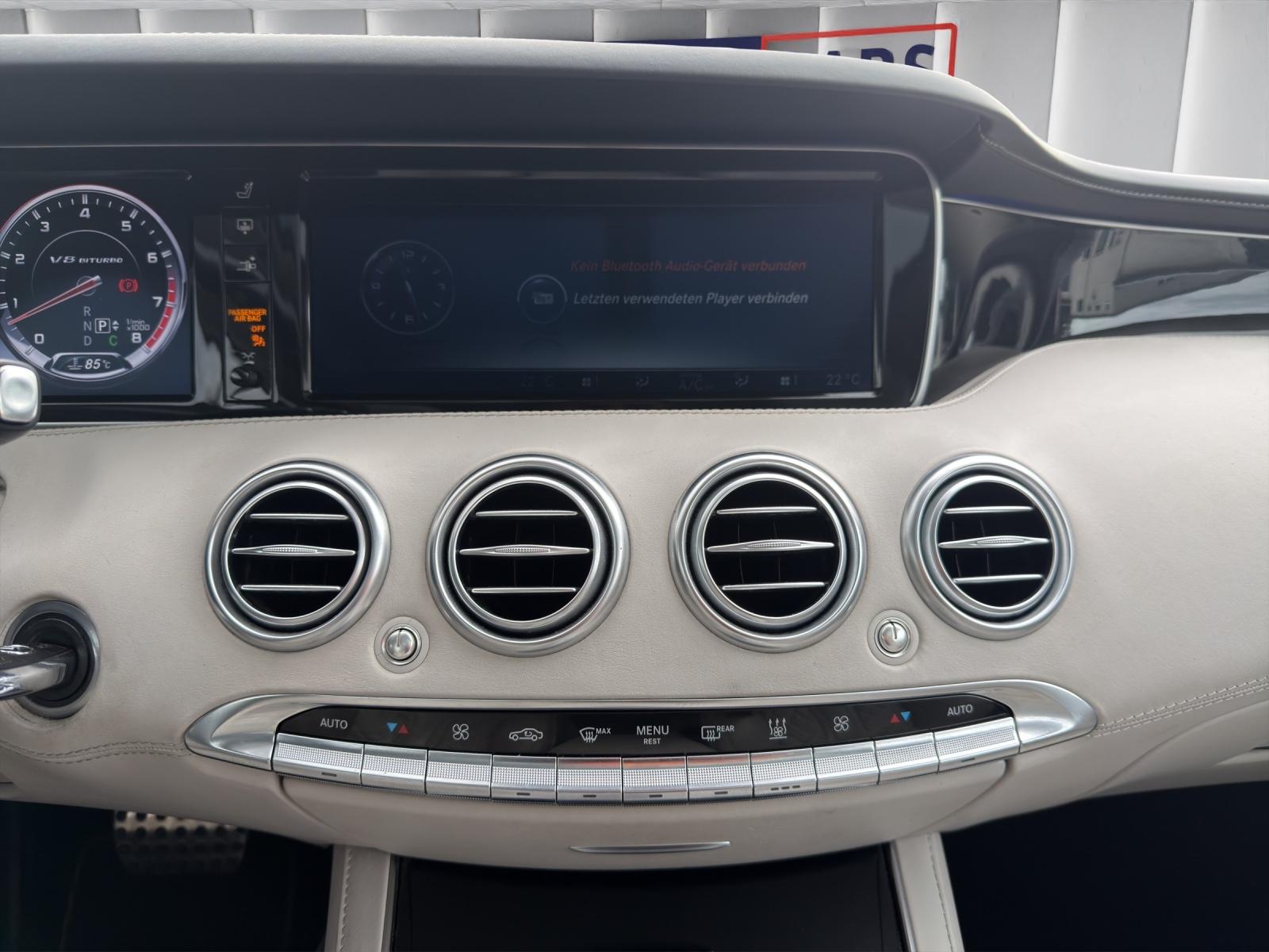 Mercedes-Benz S 63 AMG Coupe 4Matic *Swarovski*Garantie*Finanz
