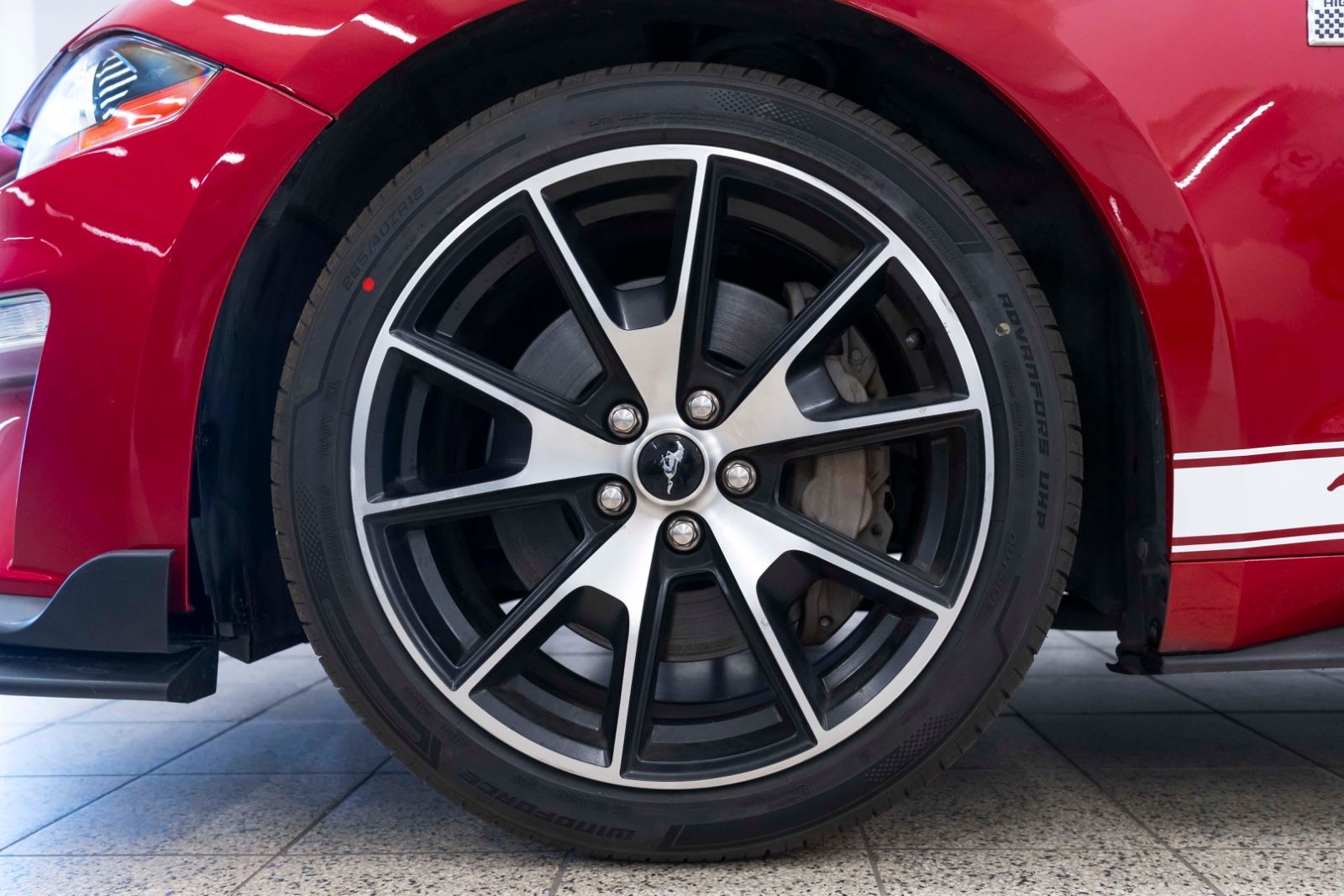 Fahrzeugabbildung Ford Mustang 2.3 HIGH PERFORMANCE ACC KAM TOTW LEDER