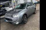Mitsubishi Outlander 2.2 DI-D Intense ClearTec 4WD Intense - Mitsubishi Outlander aus 2012