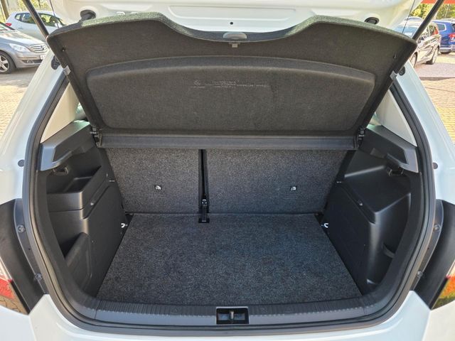 SKODA Fabia — Foto 8