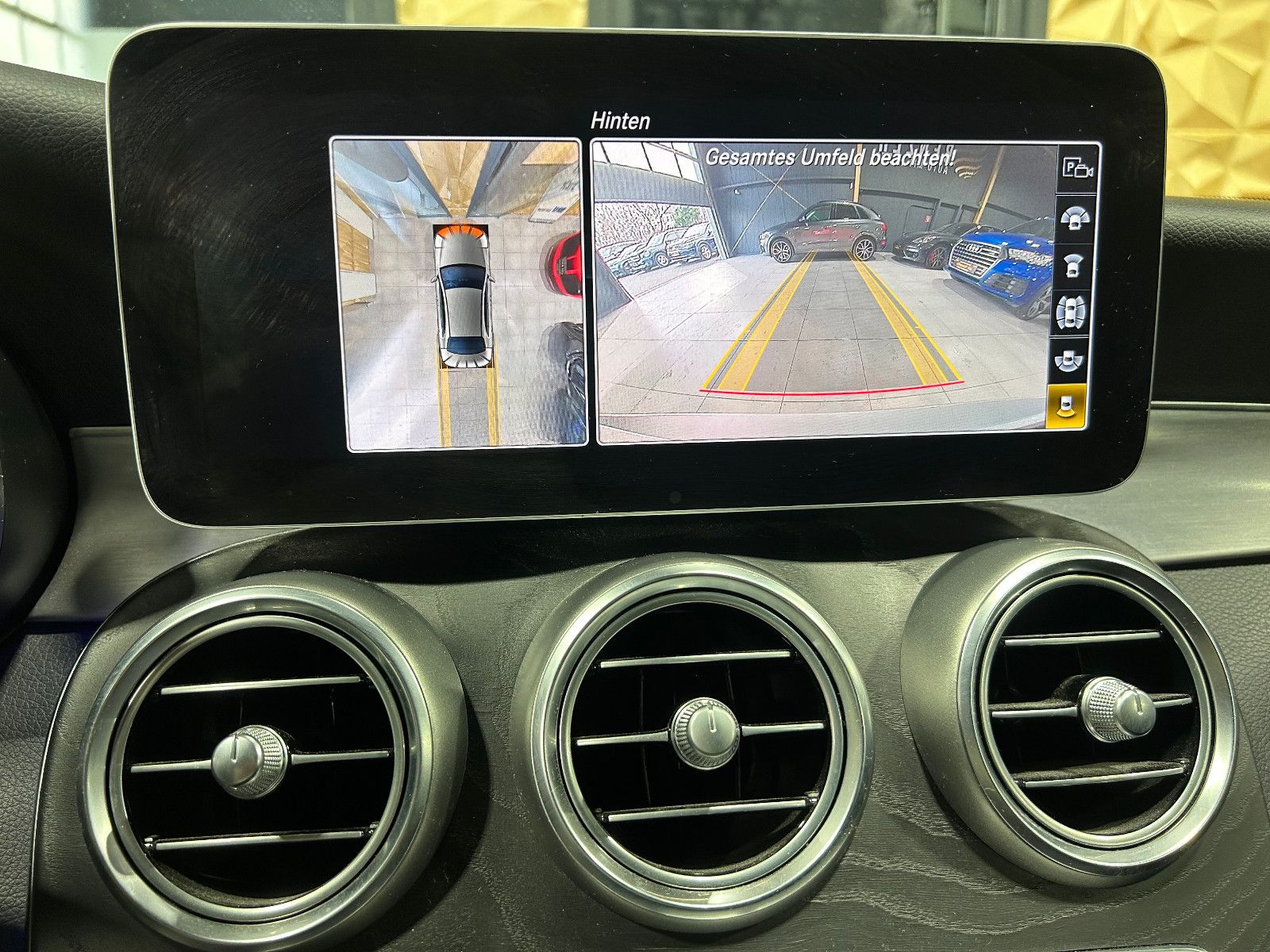 Fahrzeugabbildung Mercedes-Benz C 300 de/AMG/360°/PANO/APPLE/VIRTUAL/AMBIENTE/