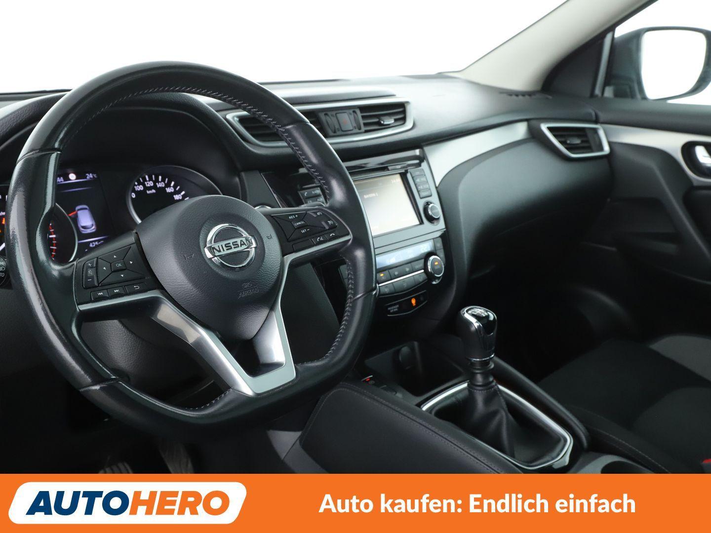 Nissan Qashqai 1.3 DIG-T N-Connecta*NAVI*CAM*TEMPO*PDC*