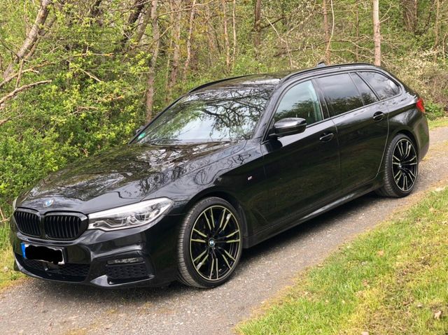 BMW 530i M Paket 20 Navi Prof. AHK Sounds...