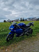 Yamaha YZF R125 - YAMAHA 2012 YZF R1