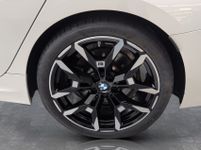 BMW 330 - Vorschau Bild 16