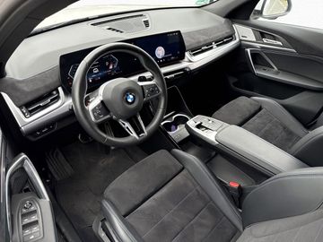 BMW X2 - 11