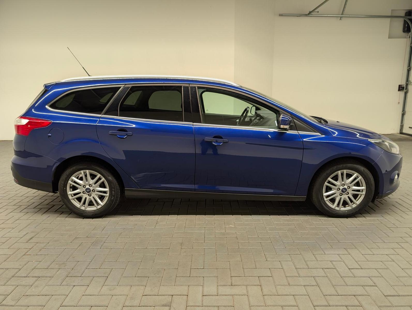 Ford Focus 2013 — photo 5