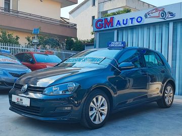 Volkswagen Golf - 1