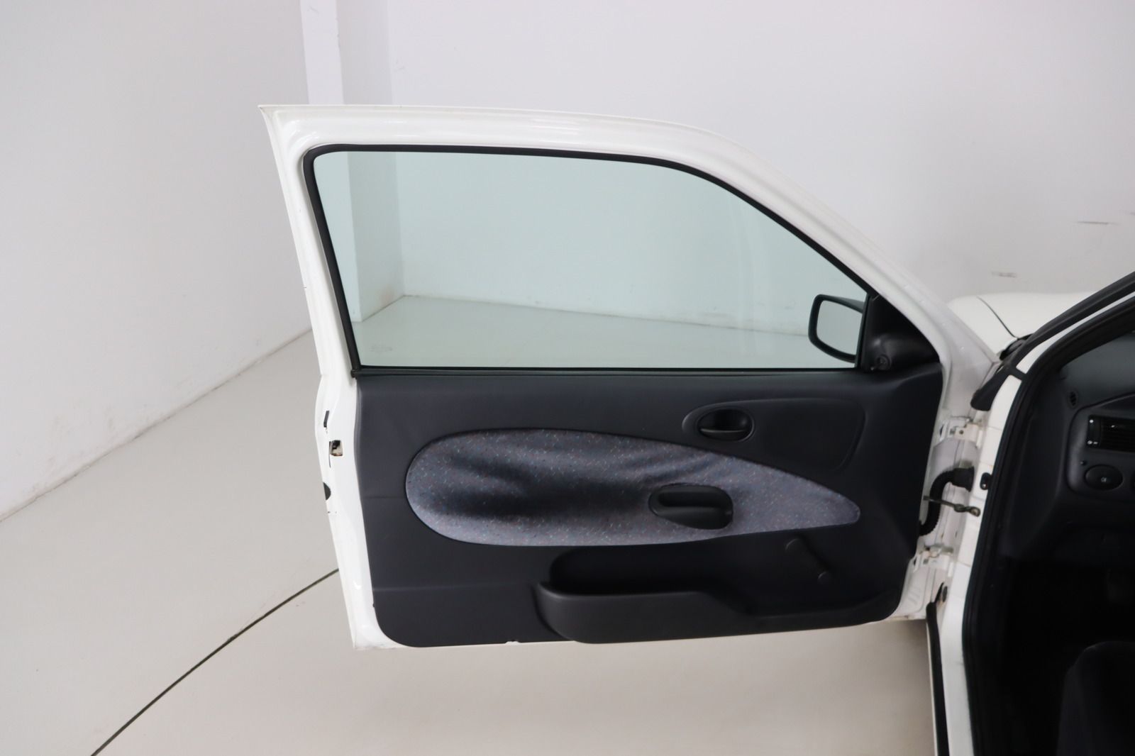 Fahrzeugabbildung Ford Escort 1.3i Flair aus 1. Hand