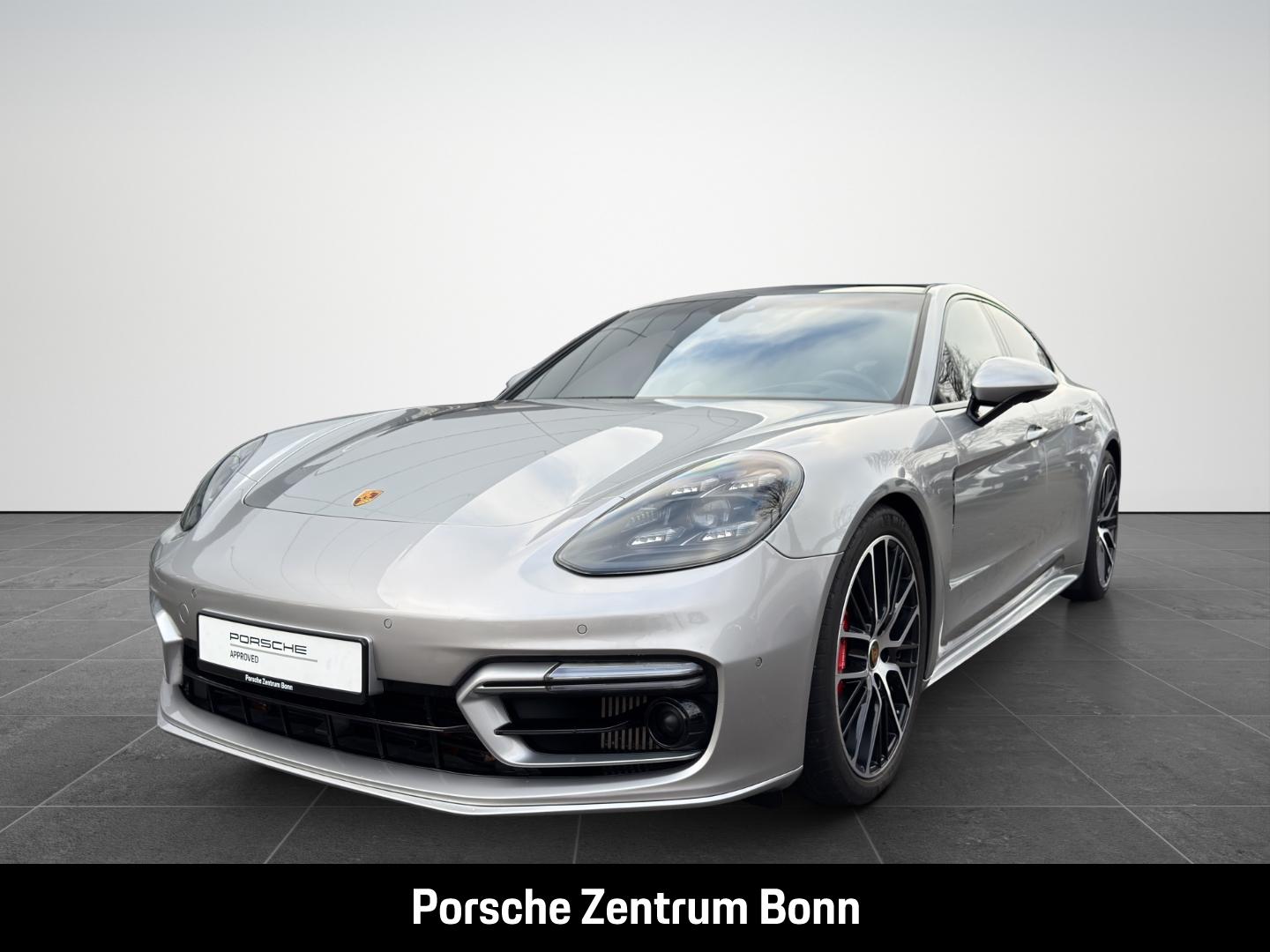 Porsche Panamera GTS HA-Lenkung InnoDrive Head-Up BOSE