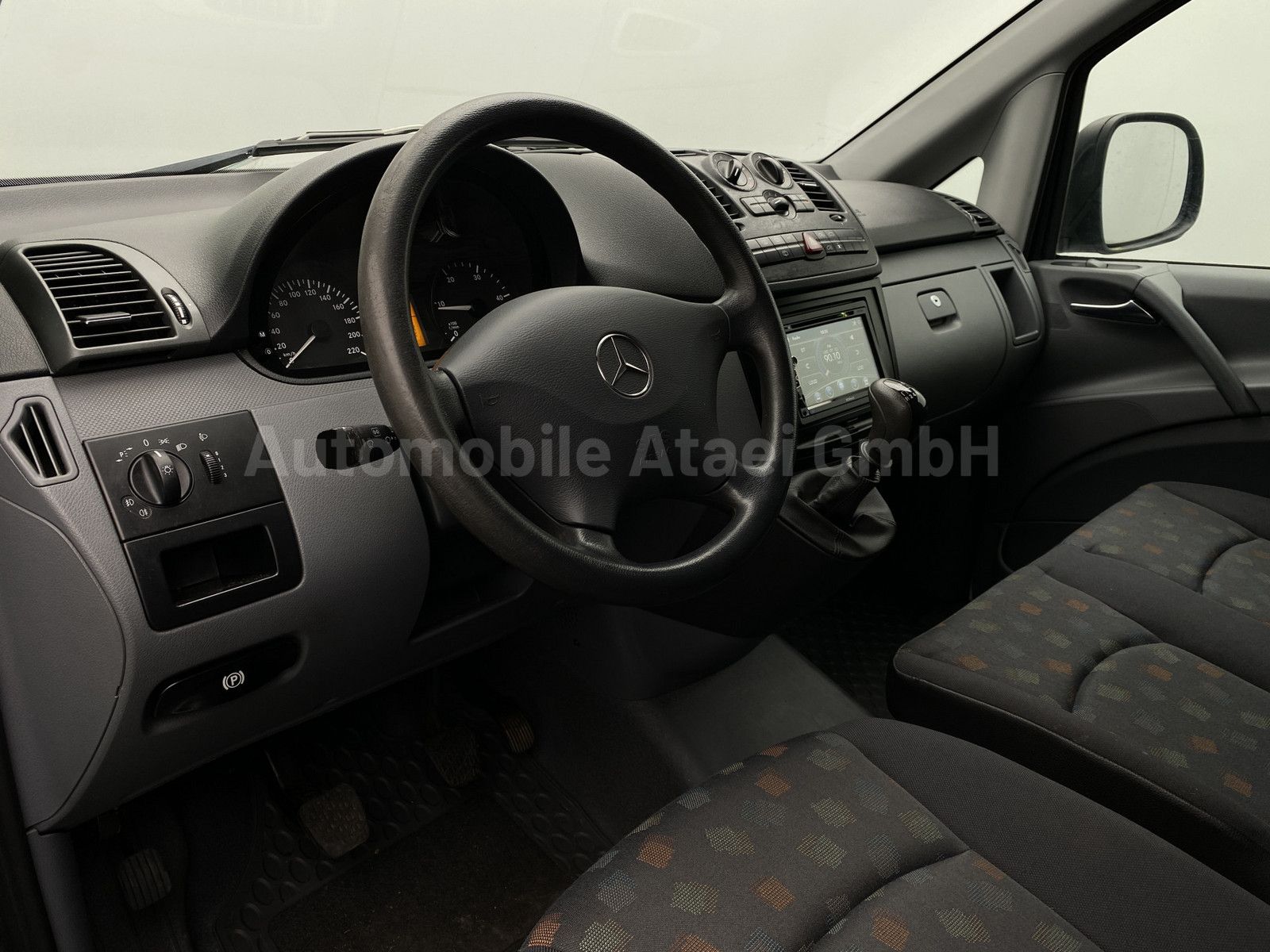 Fahrzeugabbildung Mercedes-Benz Vito 109 CDI lang Kombi 9-SITZE+TOP ZUSTAND 0743