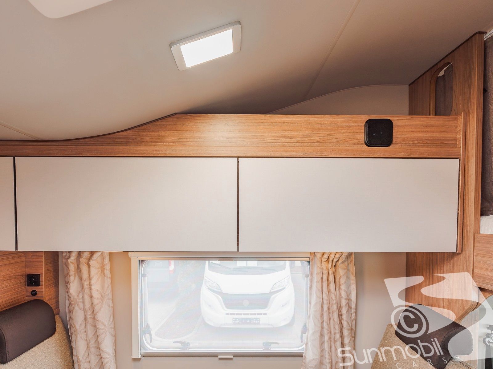 Fahrzeugabbildung Weinsberg CaraHome 650 DG Navi RFK Markise