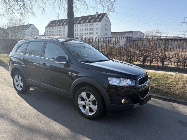 Chevrolet Captiva 2.2 D LT+ LEDER AUTOMATIK 7-SITZER PDC