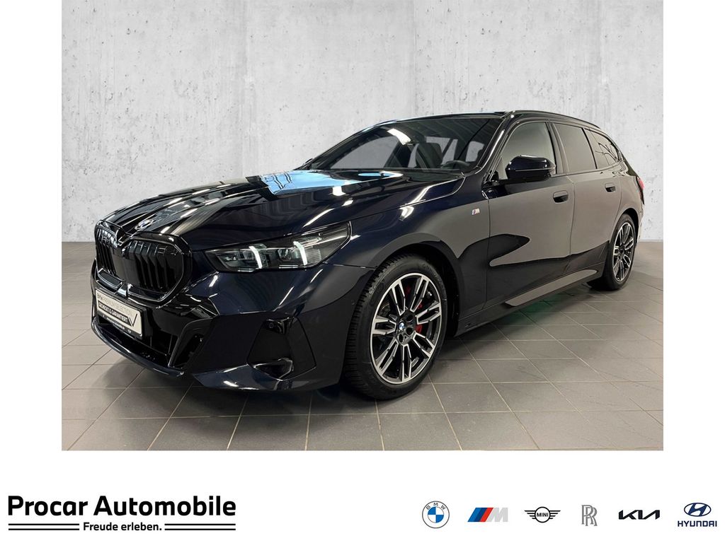 BMW 540d xDrive Touring M Sport Pro HUD PANO ACC AHK