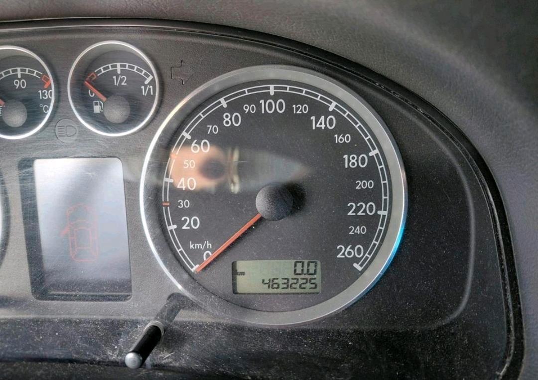Volkswagen Passat 2005 — photo 12