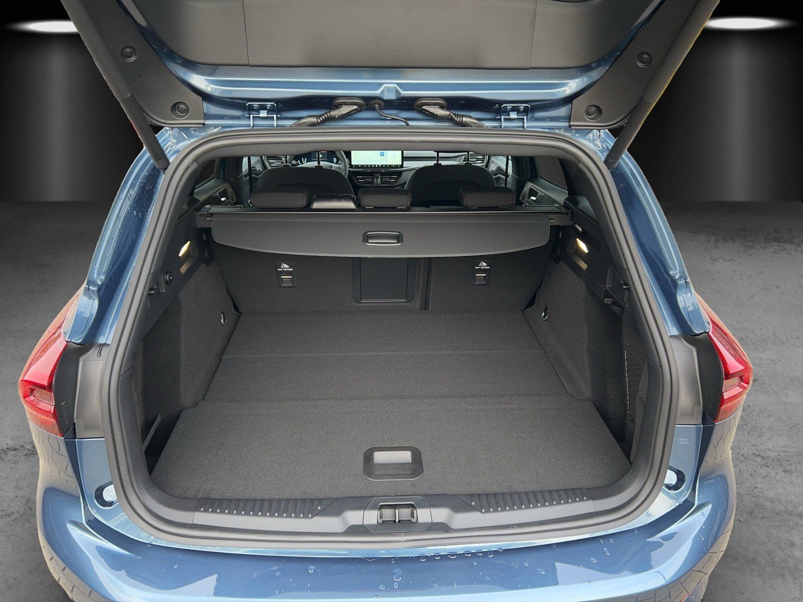 Fahrzeugabbildung Ford Ford Focus Turnier ST-Line X B&O PDC Heck. Elek.