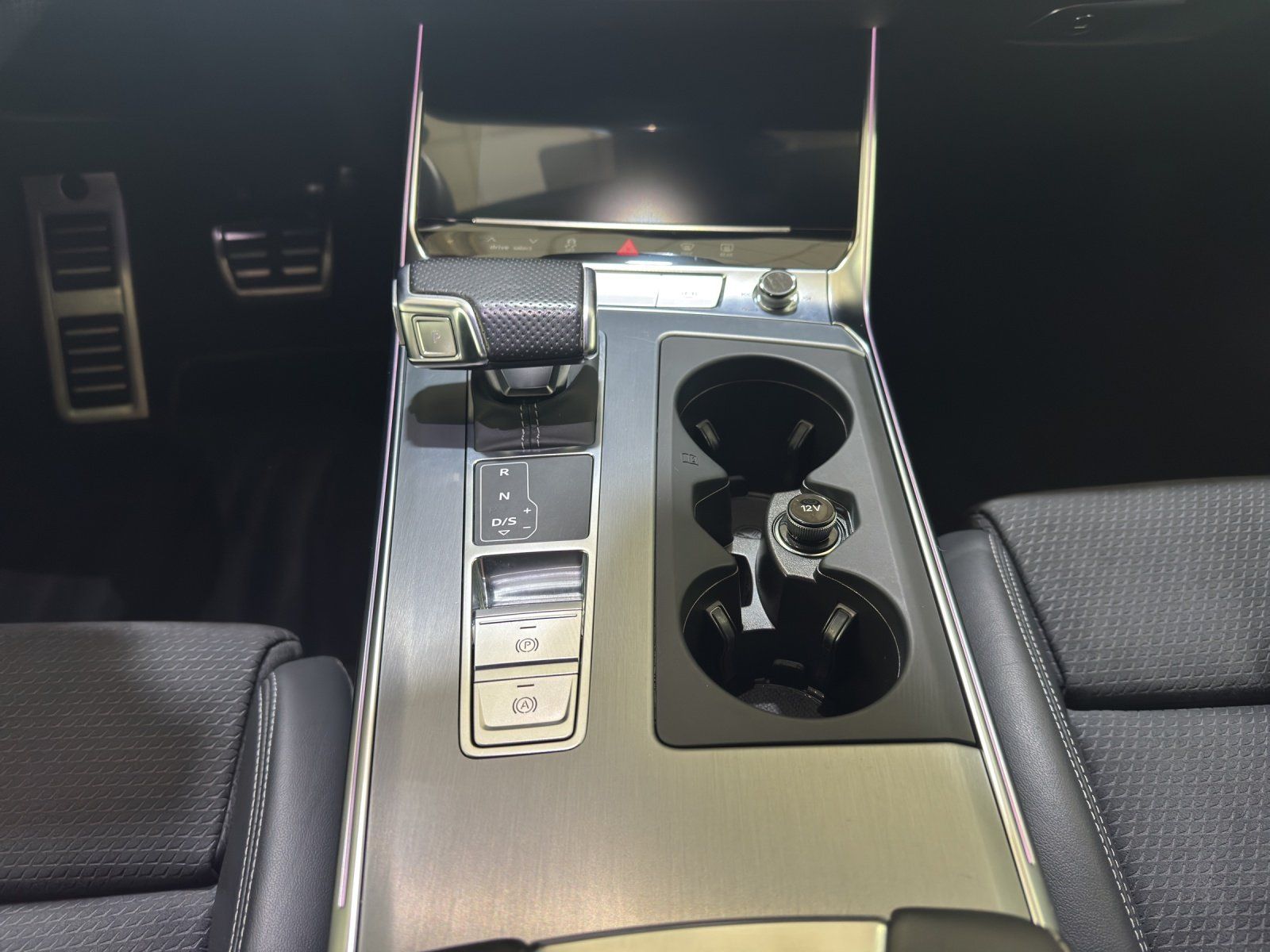 Audi S6 - Bild 13